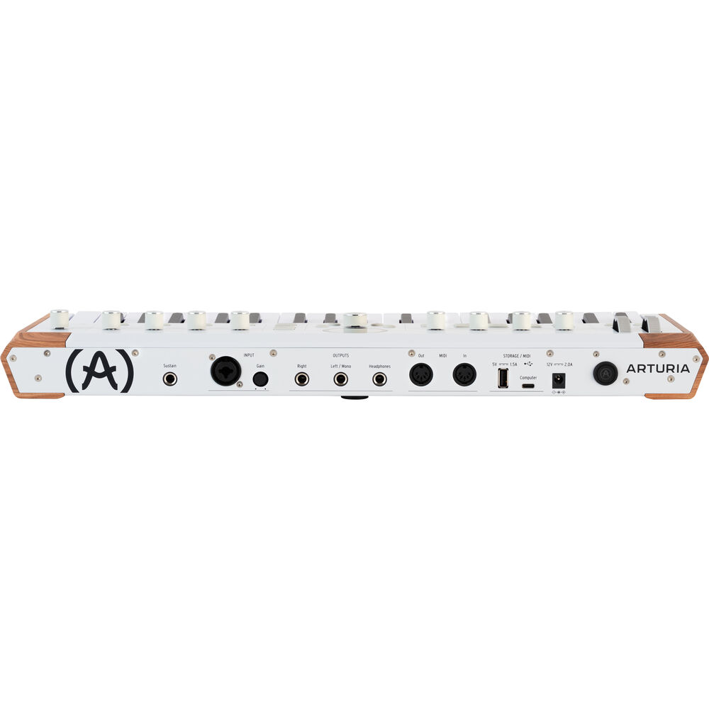 Arturia AstroLab 37 Avant-garde stage keyboard